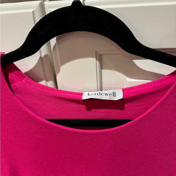 Kettlewell lulu top XS. Super cute and great condition. - Picture 2 of 3